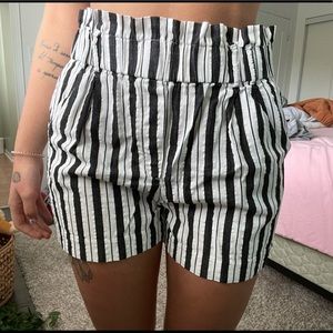Women’s canvas shorts